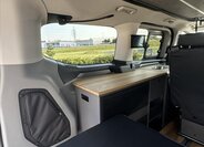 Ford Tourneo Custom 14