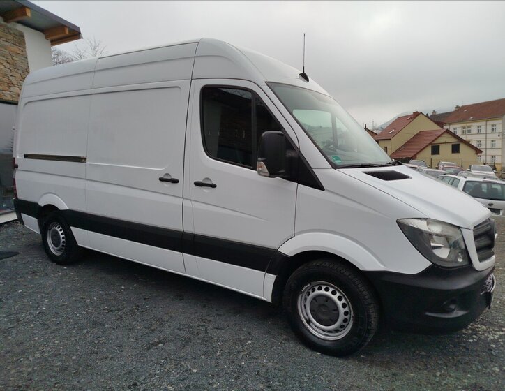 Mercedes-Benz Sprinter Skříň 2,1 l 95 kw