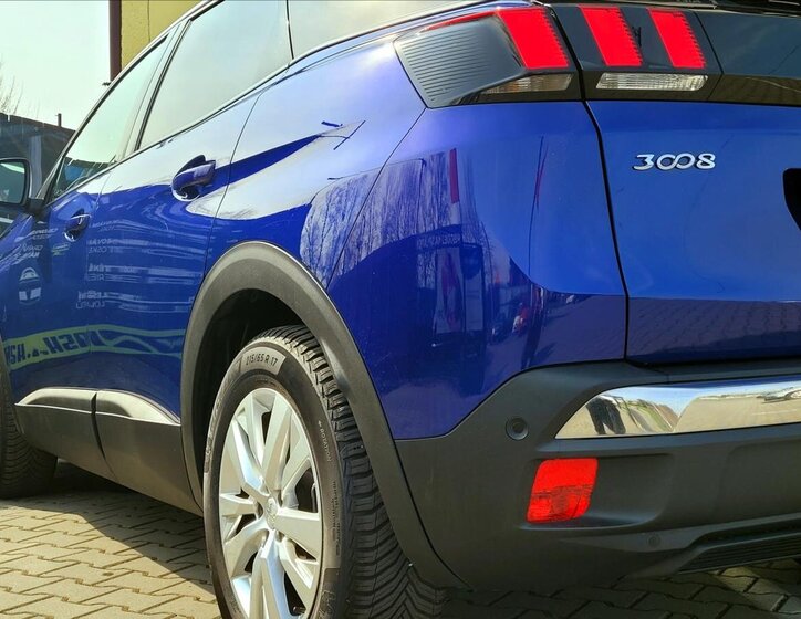Peugeot 3008 SUV / Terénní 1,5 l 96 kw