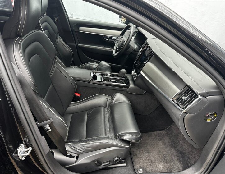 Volvo V90 Kombi 2,0 l 186 kw