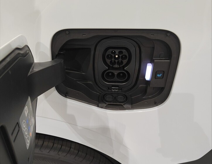 Ford Transit Courier 16