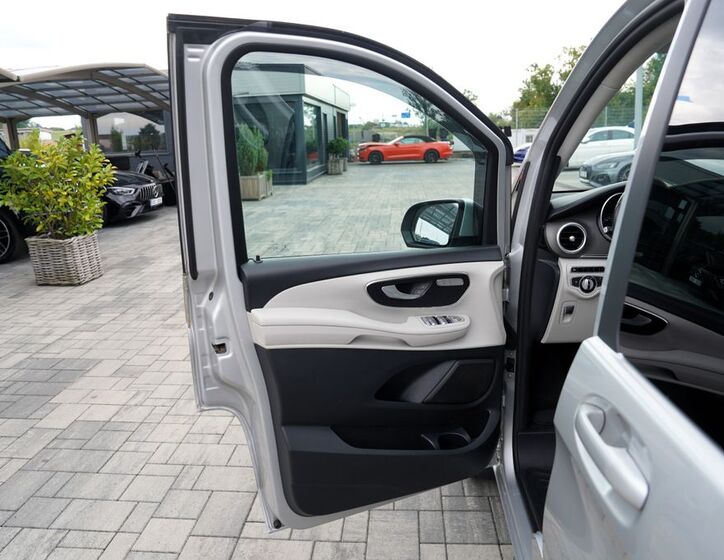 Mercedes-Benz Třídy V 15