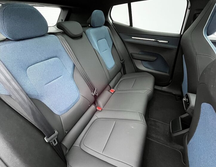 Volvo EX30 SUV 0,0 315 kw