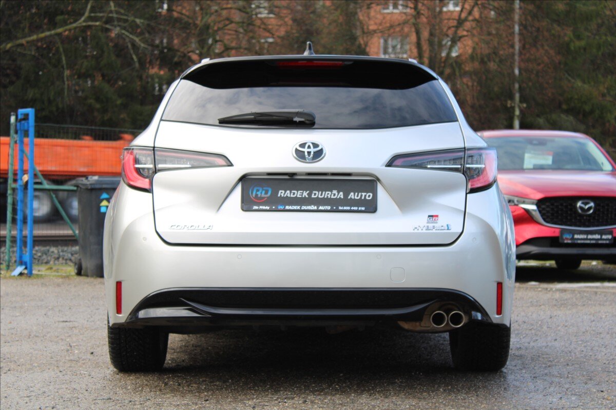 Toyota Corolla Kombi 2,0 l 112 kw