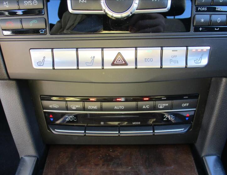 Mercedes-Benz Třídy E 22