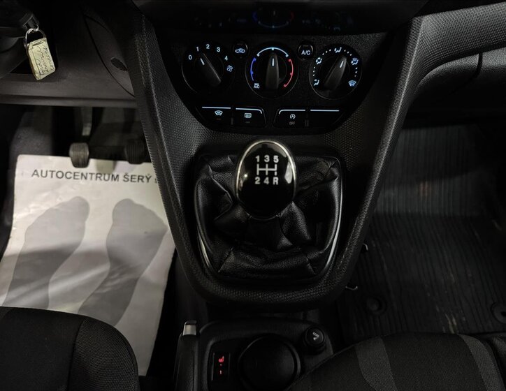 Ford Transit Connect Ostatní 1,5 l 74 kw