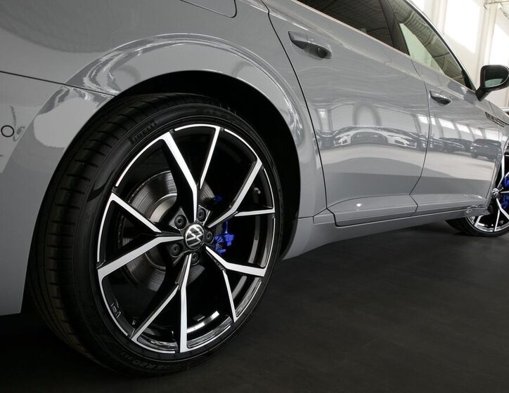 Volkswagen Arteon Kombi 2,0 l 235 kw