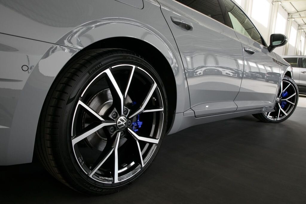 Volkswagen Arteon Kombi 2,0 l 235 kw
