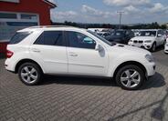 Mercedes-Benz Třídy M 8