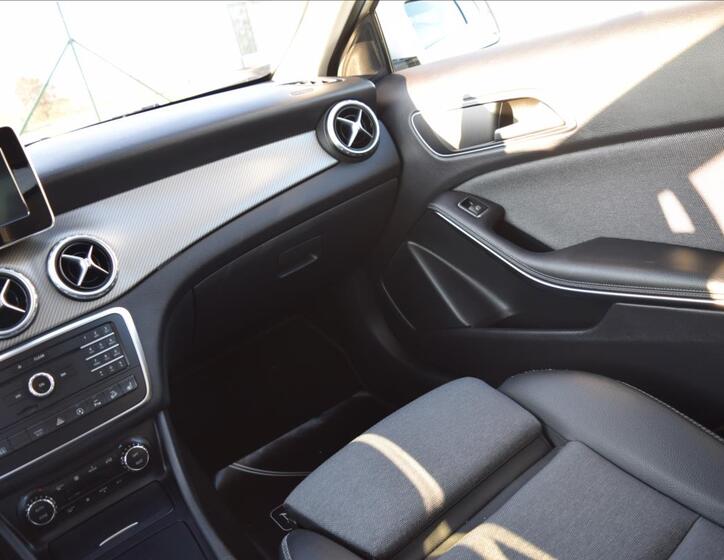 Mercedes-Benz GLA 31