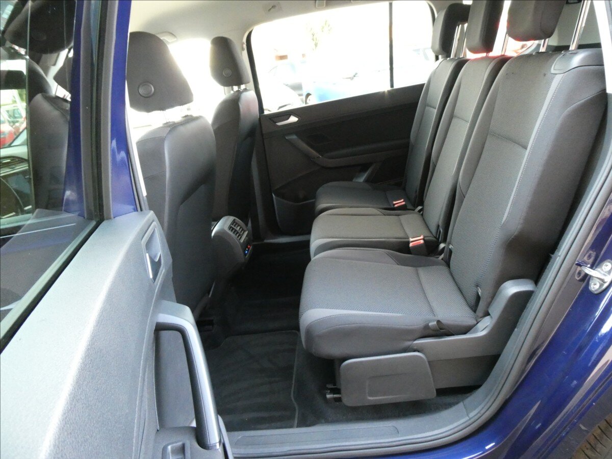 Volkswagen Touran MPV 1,2 l 81 kw