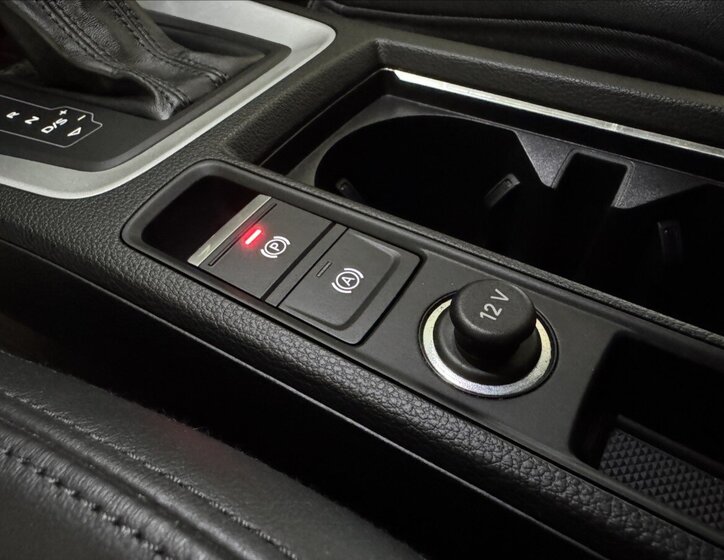 Audi Q3 SUV 2,0 l 140 kw