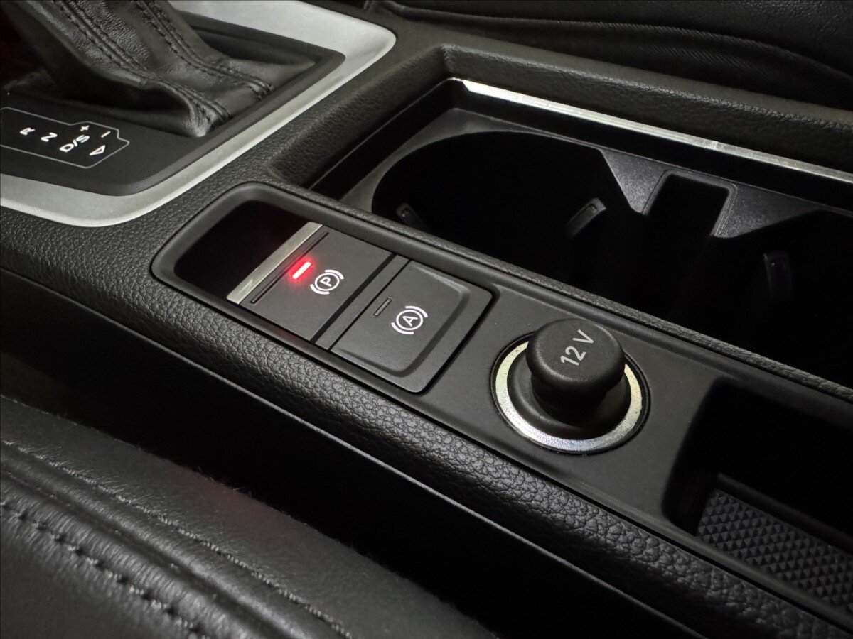 Audi Q3 SUV 2,0 l 140 kw