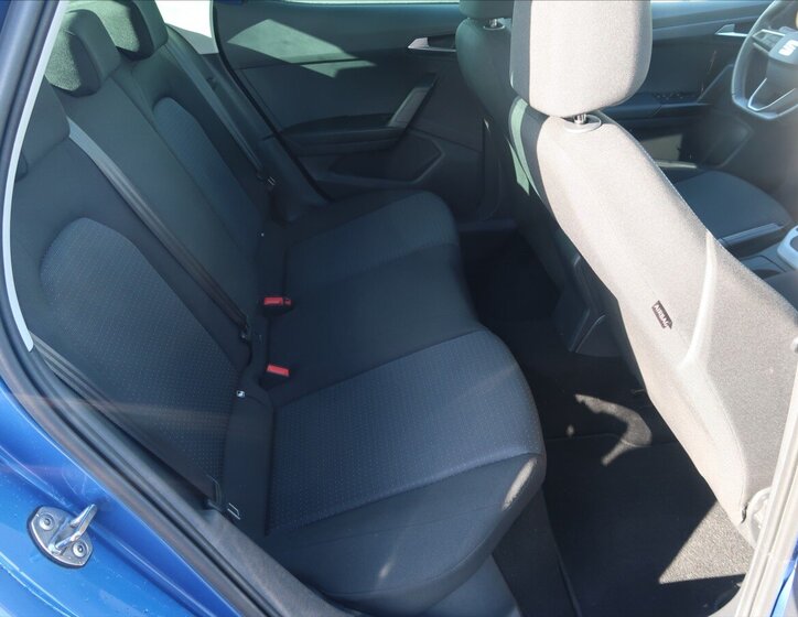 Seat Arona 13