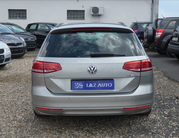 Volkswagen Passat Kombi 1,4 l 92 kw