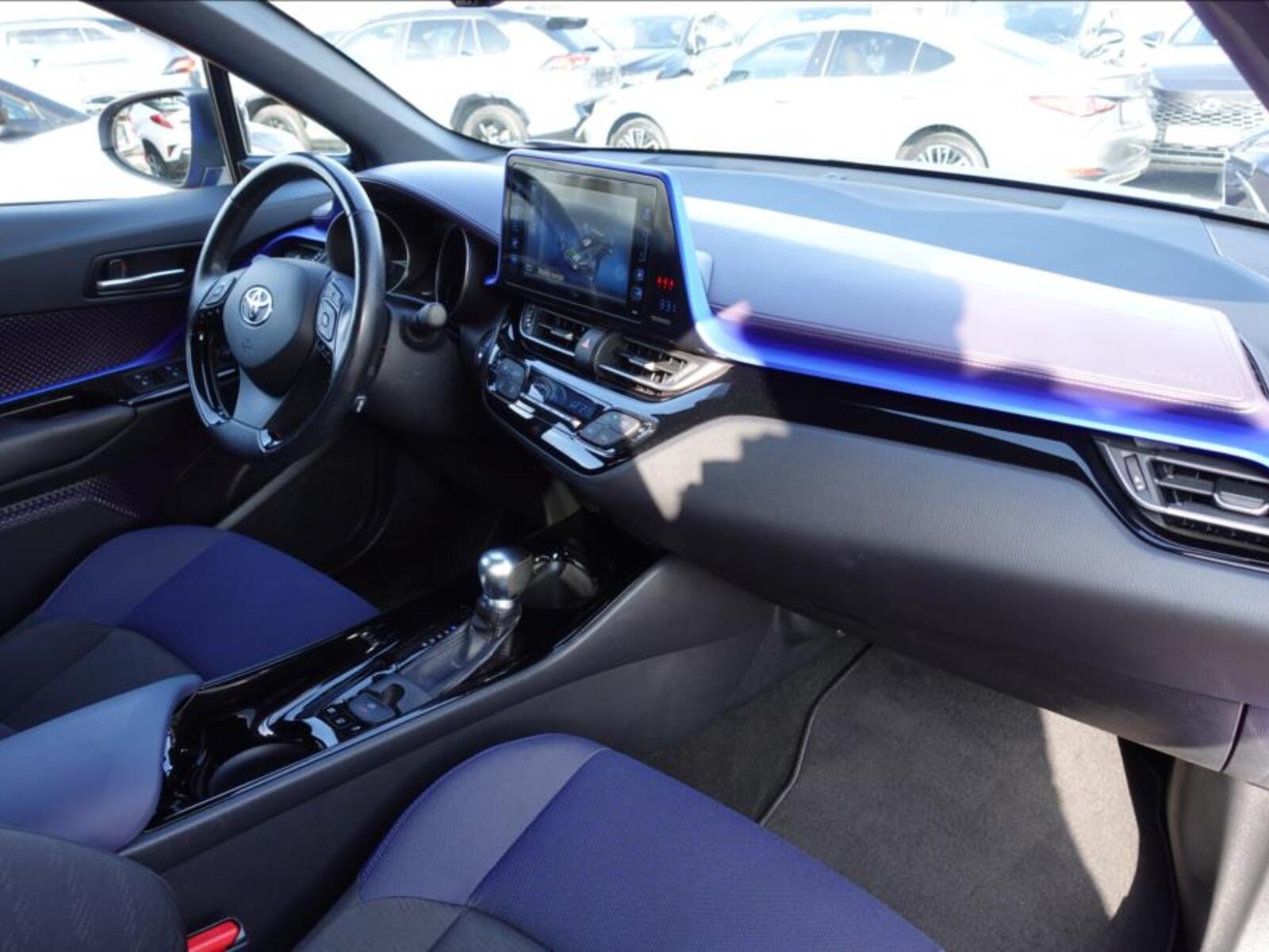 Toyota C-HR 37