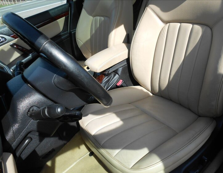 Peugeot 407 Kombi 2,2 l 120 kw