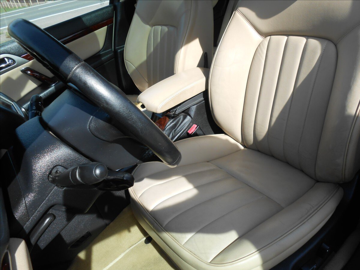 Peugeot 407 Kombi 2,2 l 120 kw