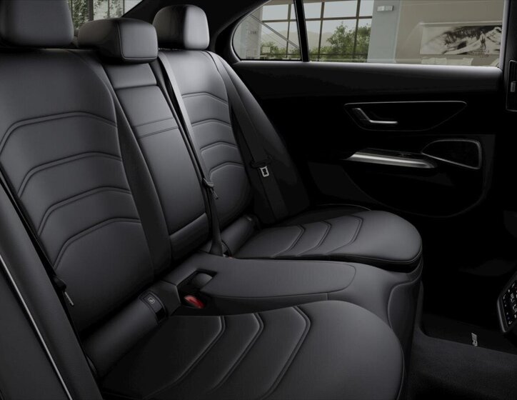 Mercedes-Benz Třídy E Sedan / Limuzína 2,0 l 145 kw