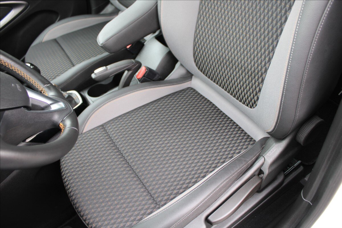 Opel Crossland X SUV 1,2 l 81 kw