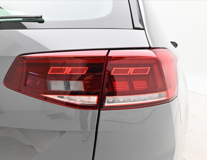 Volkswagen Passat Kombi 2,0 l 110 kw