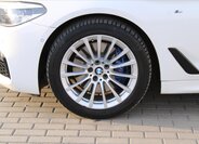 BMW Řada 5 Kombi 3,0 l 195 kw