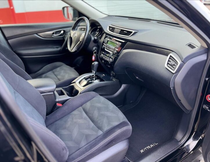 Nissan X-Trail SUV 1,6 l 96 kw