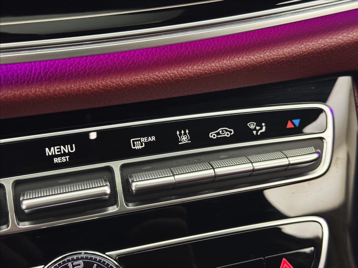 Mercedes-Benz CLS Sedan / Limuzína 3,0 l 320 kw