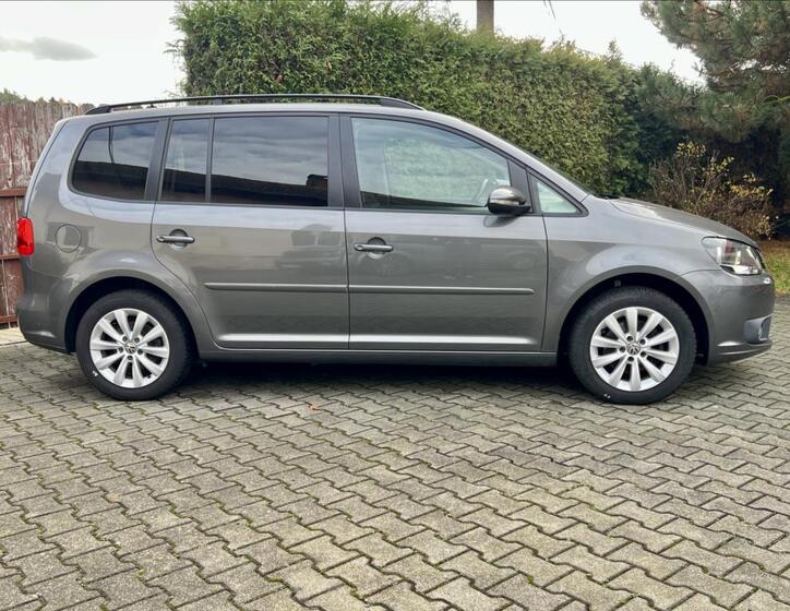 Volkswagen Touran 6