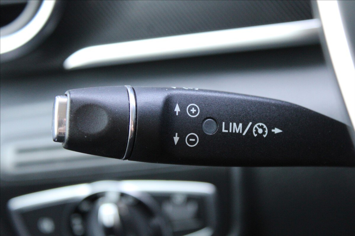 Mercedes-Benz Třídy V Kombi 2,1 l 140 kw