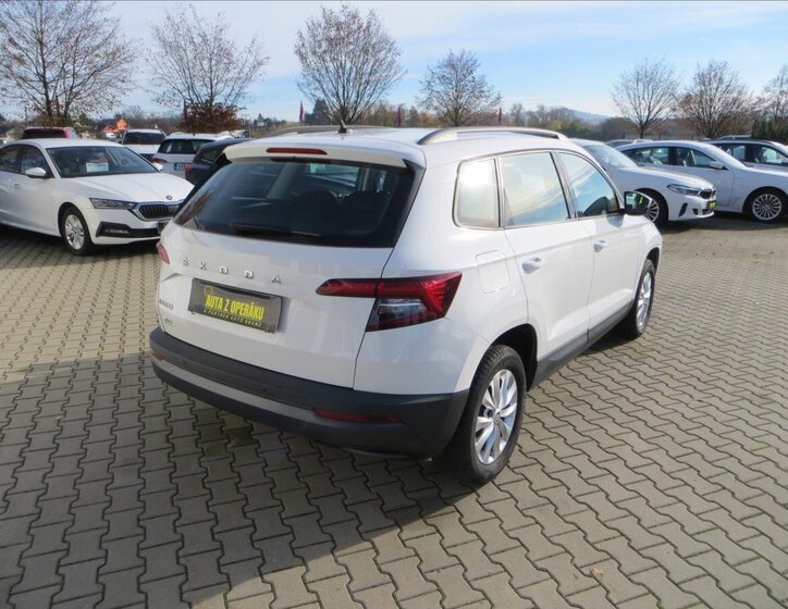 Škoda Karoq SUV / Terénní 1,5 l 110 kw