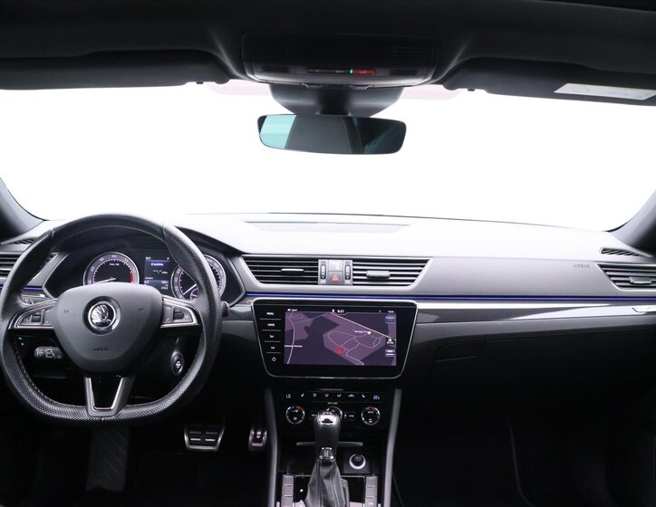 Škoda Superb Liftback 1,8 l 132 kw