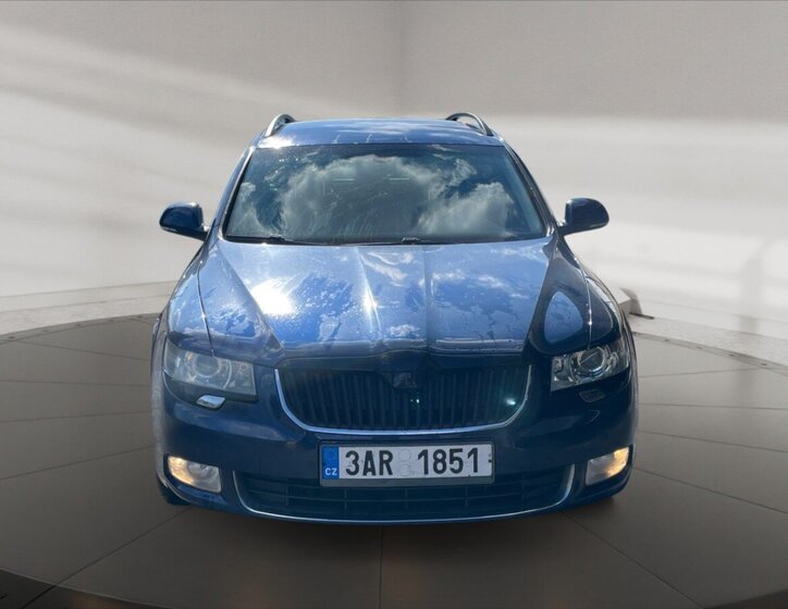 Škoda Superb Kombi 2,0 l 103 kw