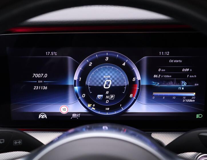 Mercedes-Benz Třídy E 24