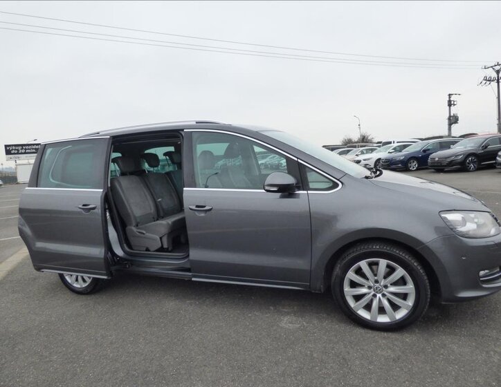 Volkswagen Sharan Kombi 2,0 l 125 kw