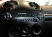 Volkswagen New Beetle 24