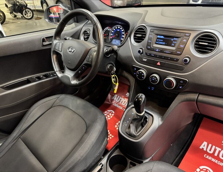 Hyundai i10 Hatchback 1,2 l 64 kw