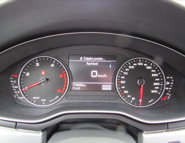Audi A4 Sedan / Limuzína 2,0 l 110 kw
