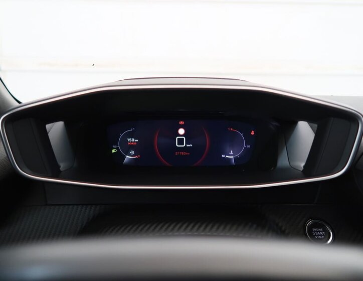 Peugeot 2008 SUV 1,2 l 96 kw