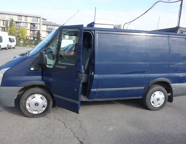 Ford Transit 17