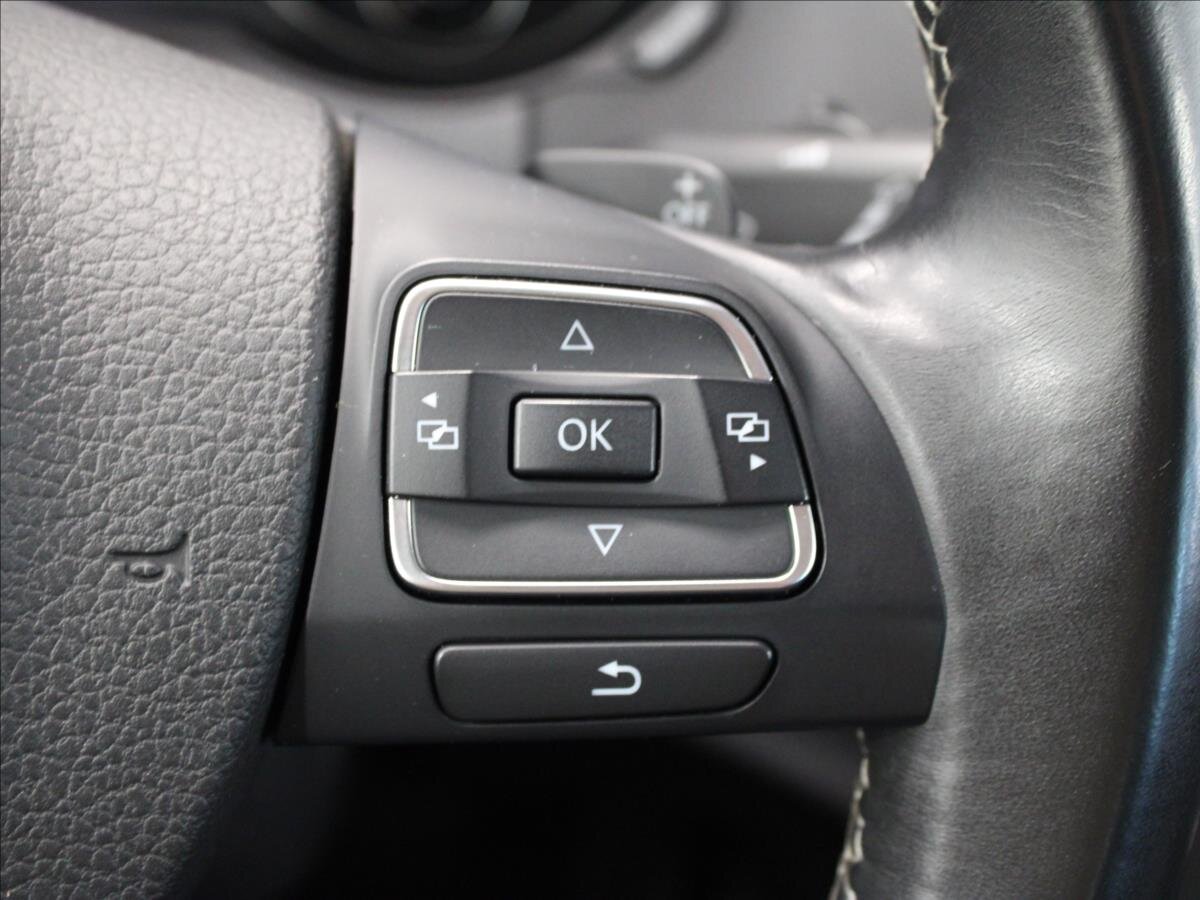 Volkswagen Sharan Kombi 2,0 l 103 kw