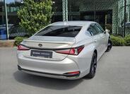 Lexus ES 300h 6