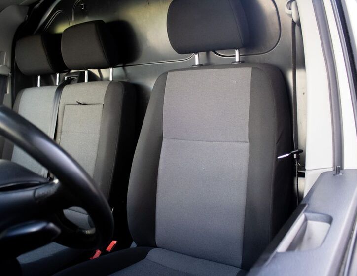 Volkswagen Transporter 12