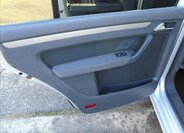 Volkswagen Touran 11