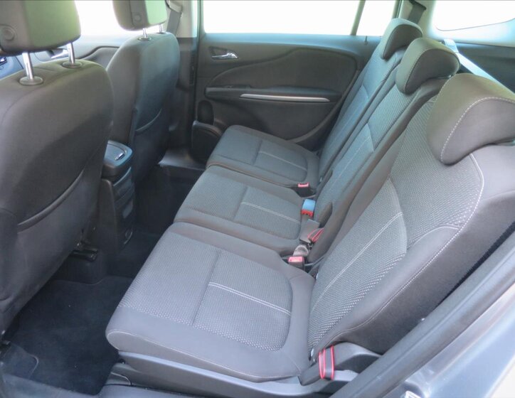 Opel Zafira VAN / Minibus 2,0 l 125 kw