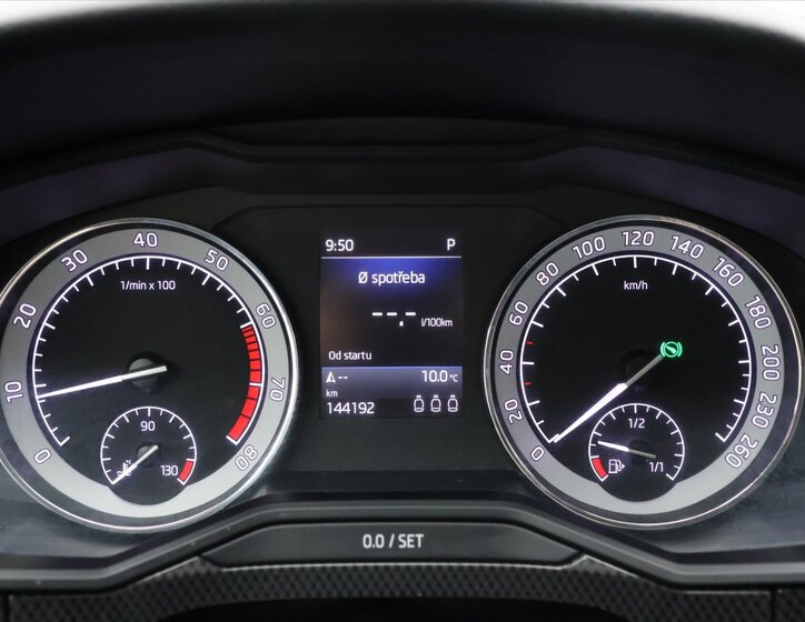 Škoda Superb Liftback 1,8 l 132 kw