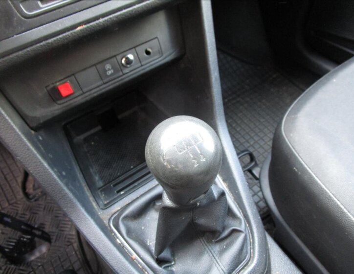 Volkswagen Caddy Skříň 2,0 l 75 kw