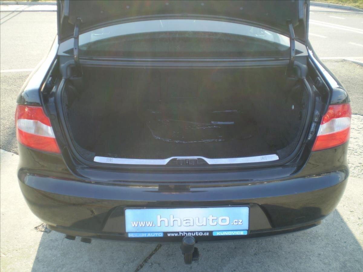 Škoda Superb Sedan 1,6 l 77 kw