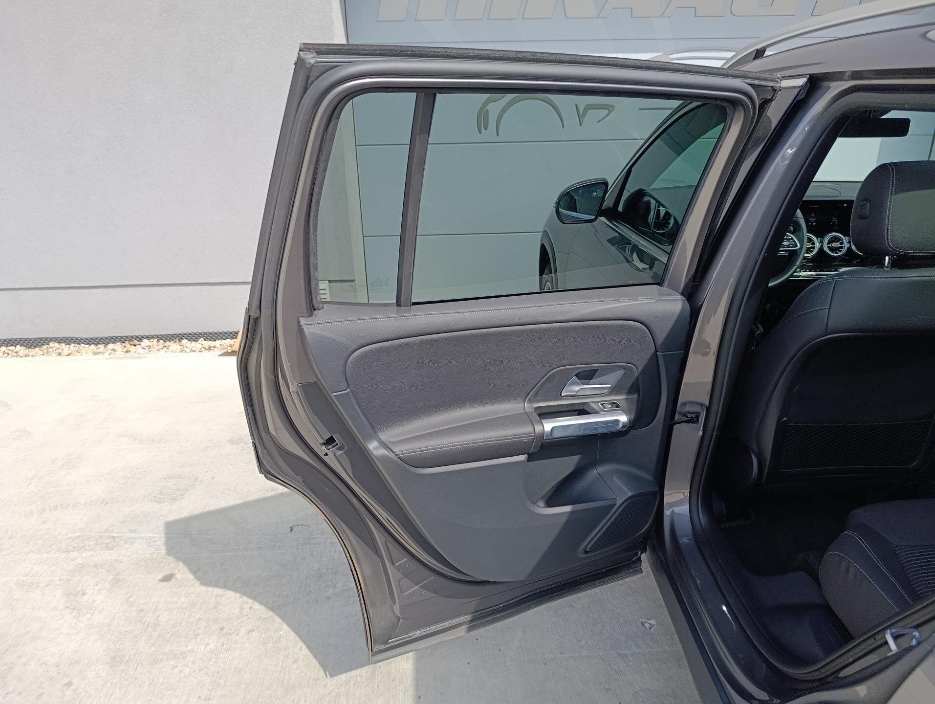 Mercedes-Benz GLB SUV / Terénní 1,3 l 120 kw