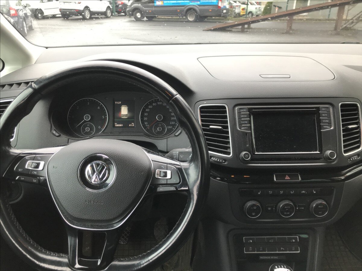 Volkswagen Sharan MPV 2,0 l 110 kw